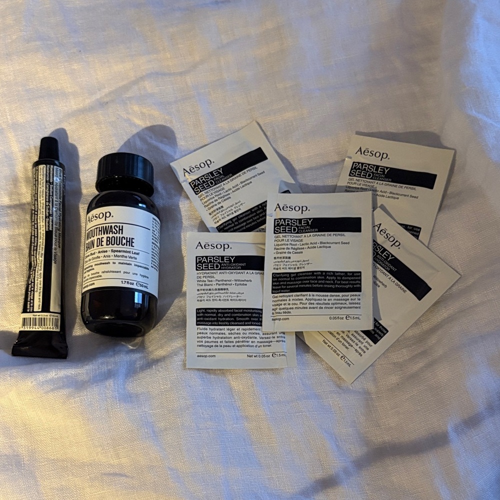 AESOP 7 piece sampler multi pack,